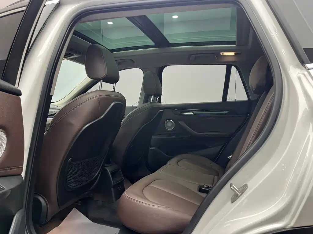 BMW X1 2022 — фото 10