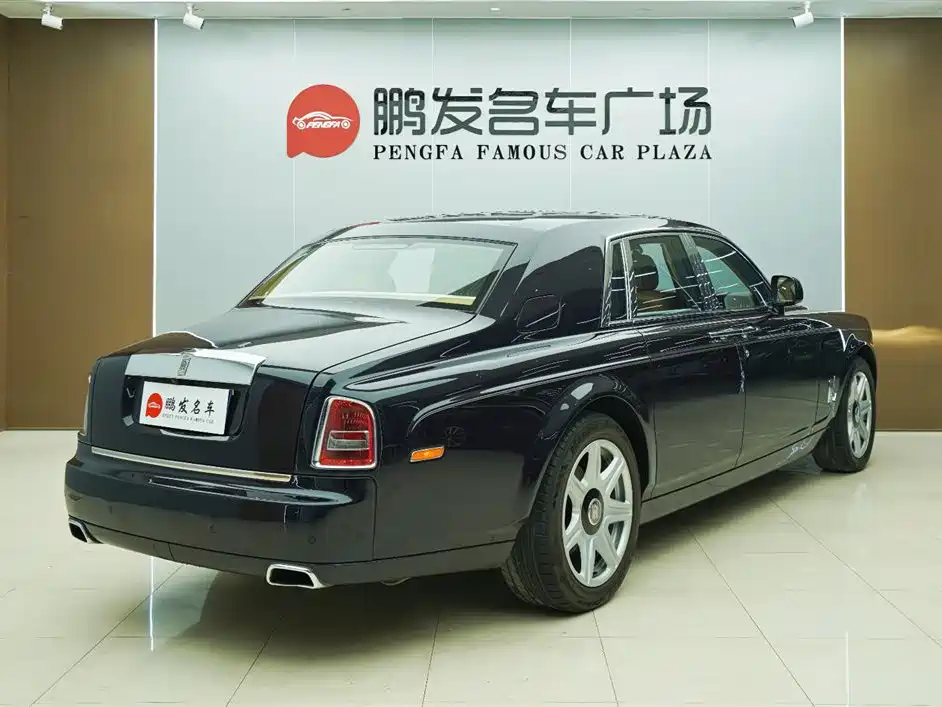Rolls-Royce Phantom 2013 — фото 18