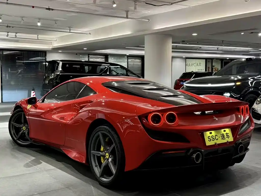 Ferrari F8 2023 — фото 6