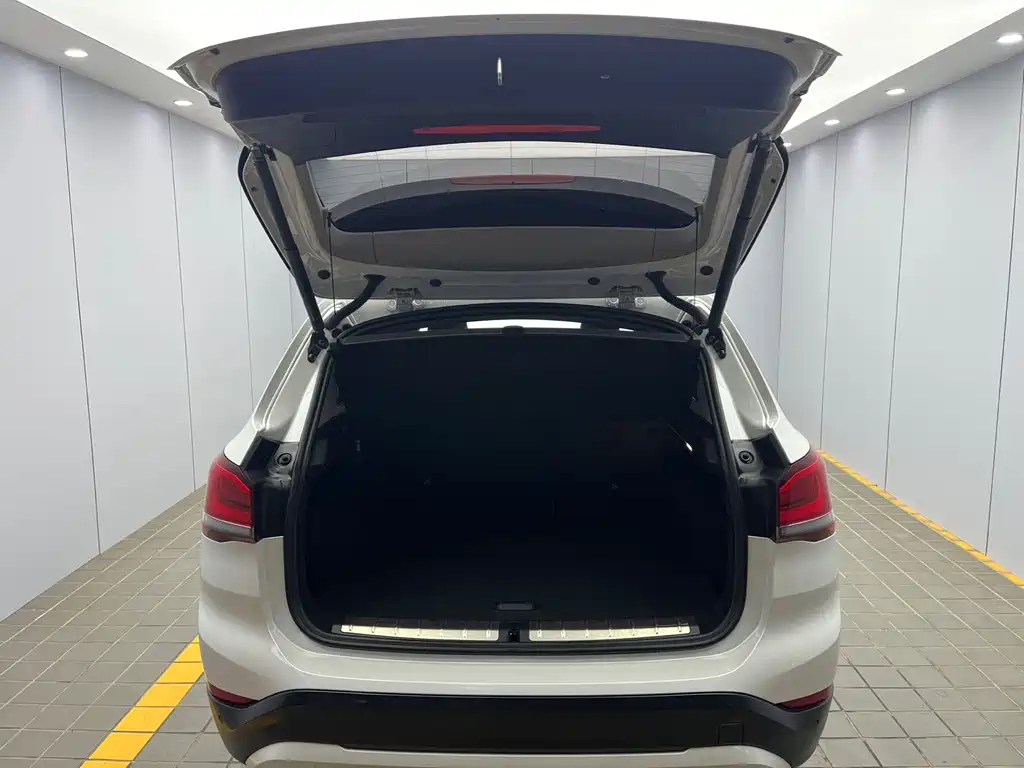 BMW X1 2022 — фото 18