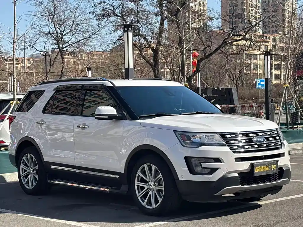Ford Explorer 2017 — фото 3