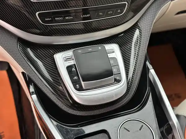 Mercedes-Benz Vito 2023