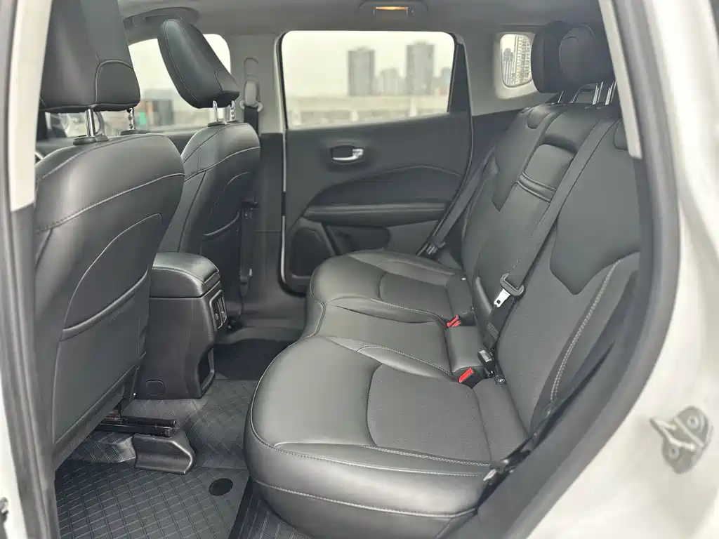 Jeep Compass 2021 — фото 14