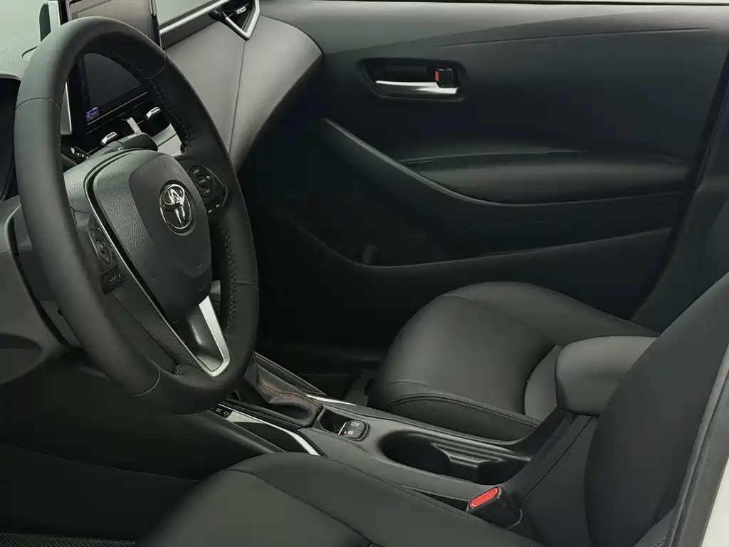Toyota Corolla 2022 — фото 17
