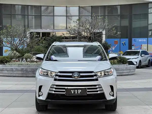 Toyota Highlander 2021
