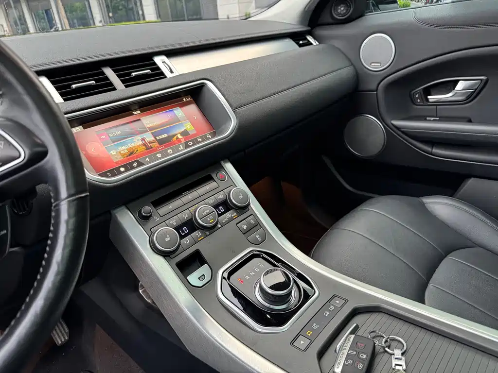 Land Rover Range Rover Evoque 2017 — фото 6