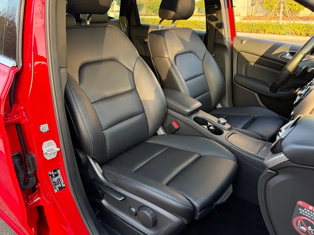 Mercedes-Benz B-Class 2016 — фото 10