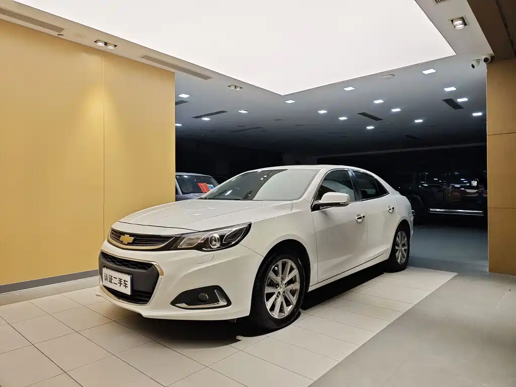 Chevrolet Malibu 2019 — фото 1
