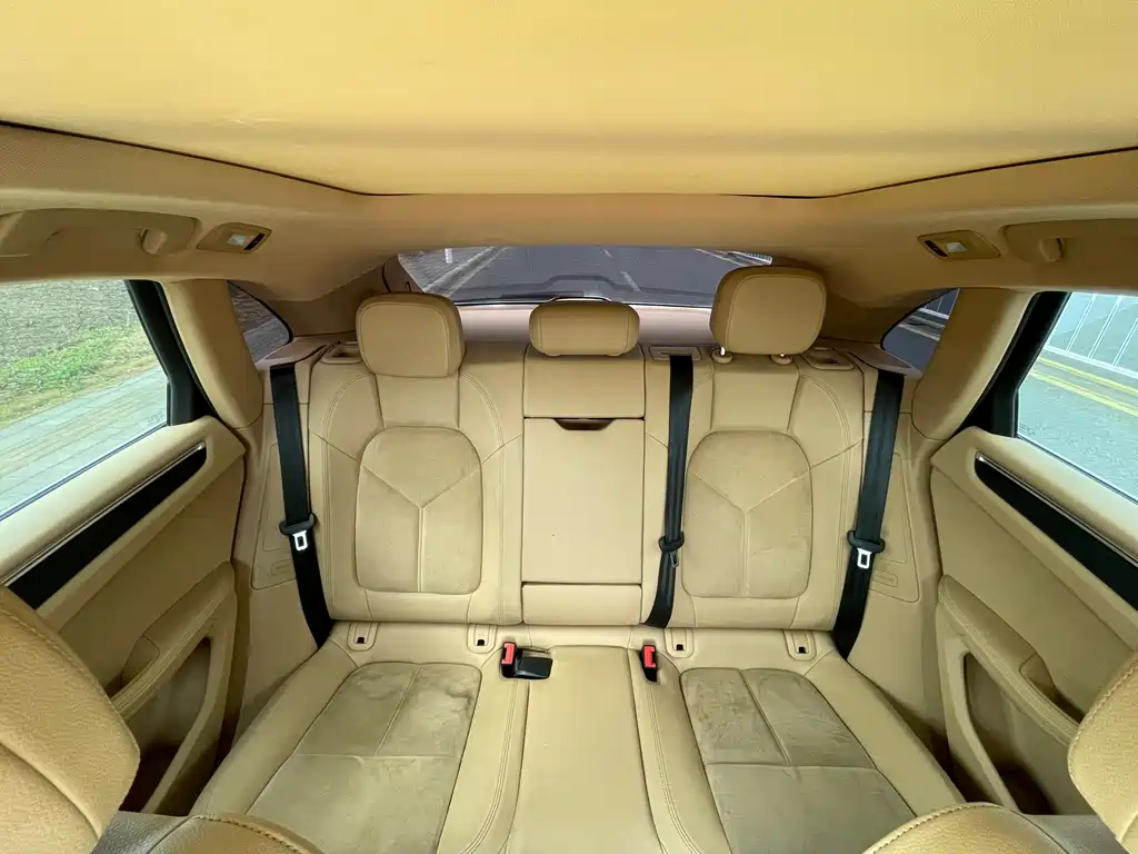 Porsche Macan 2015 — фото 25