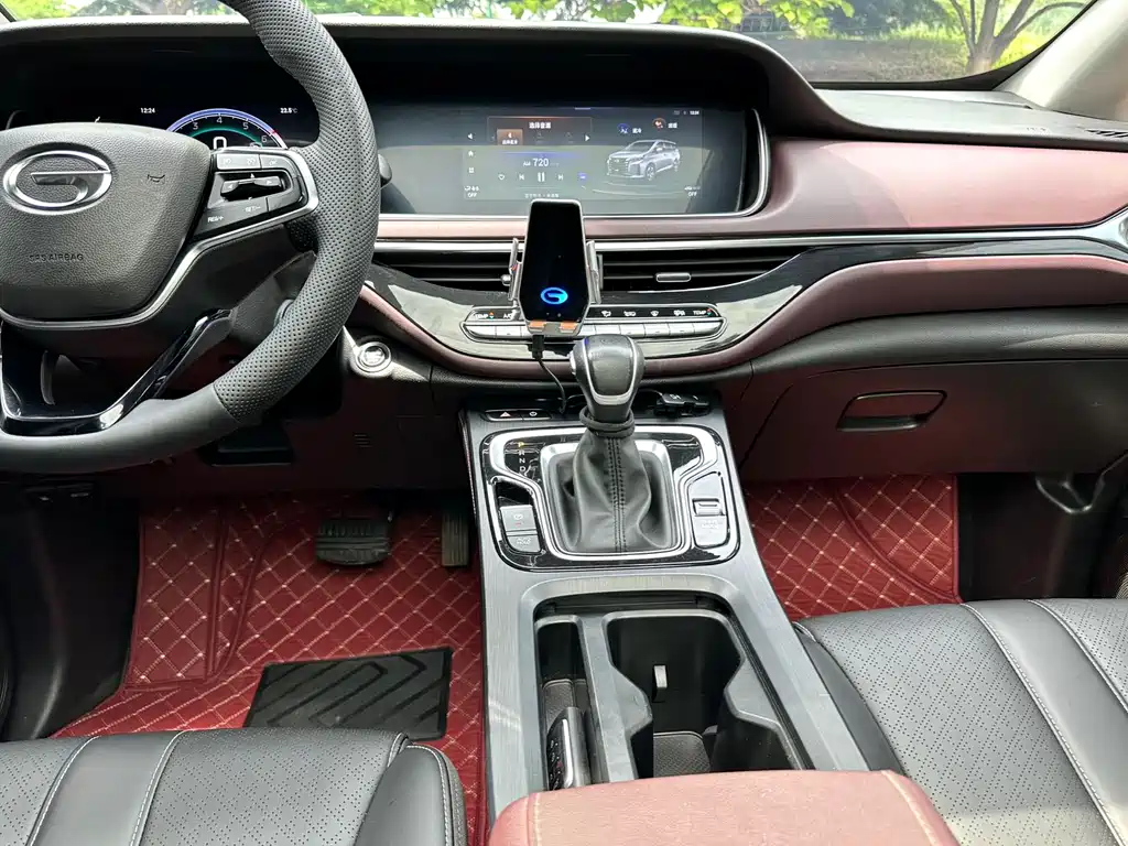 GAC Motor Trumpchi M6 2022 — фото 14