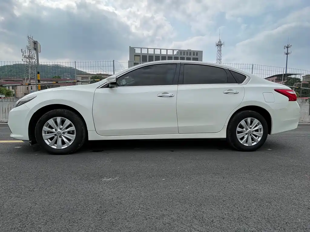 Nissan Teana 2017 — фото 20