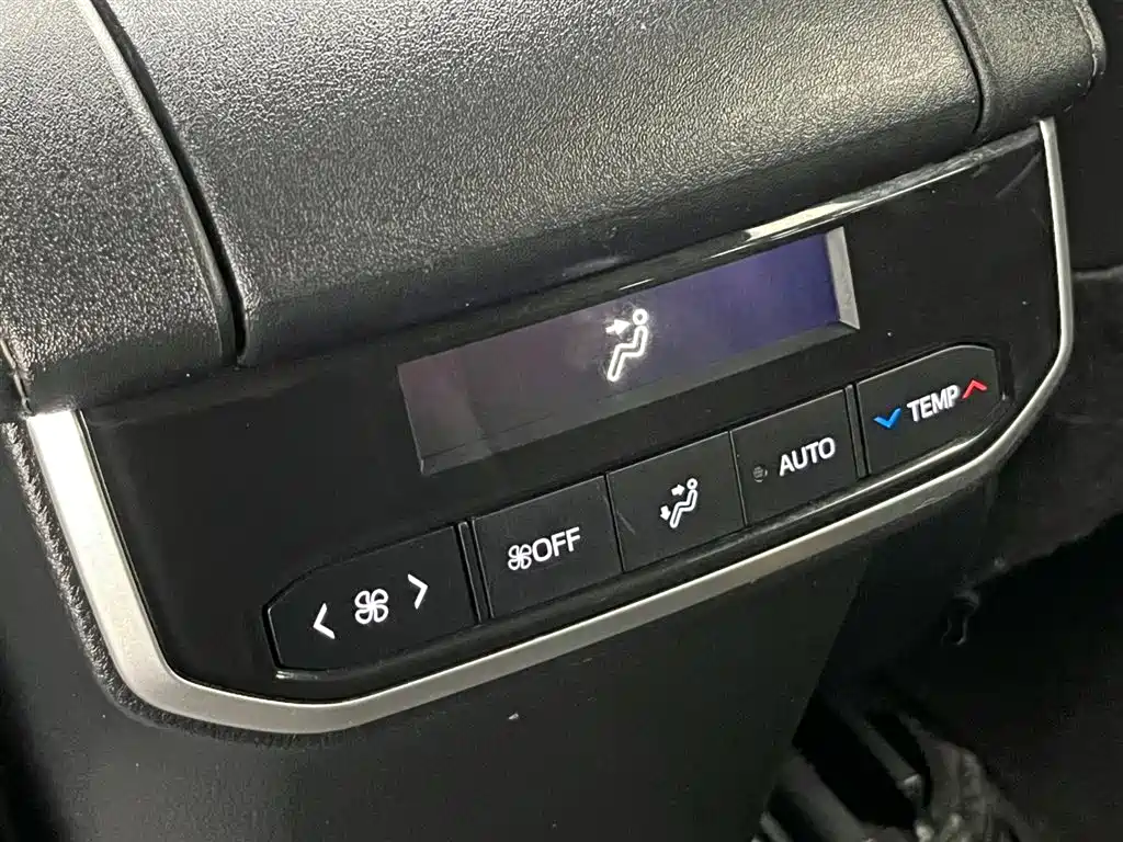 Toyota Highlander 2025 — фото 18