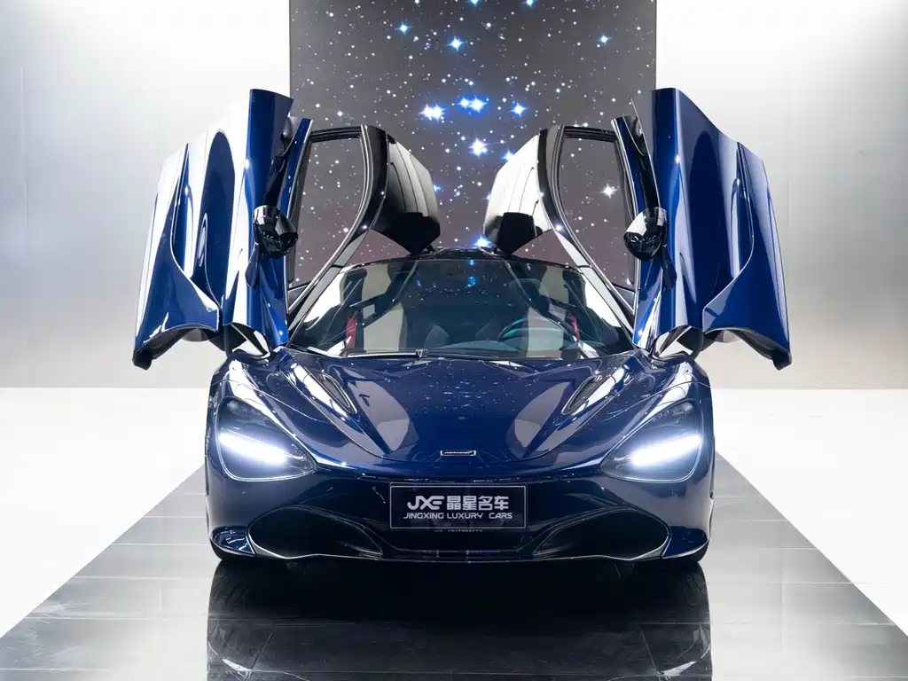 McLaren 720S 2020 — фото 2