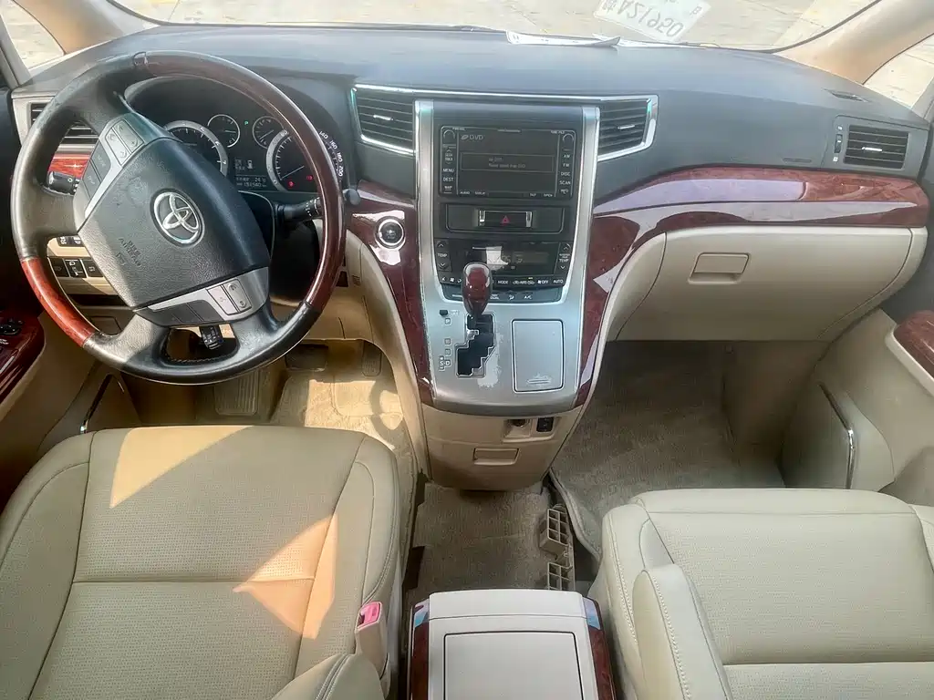 Toyota Alphard 2011 — фото 11