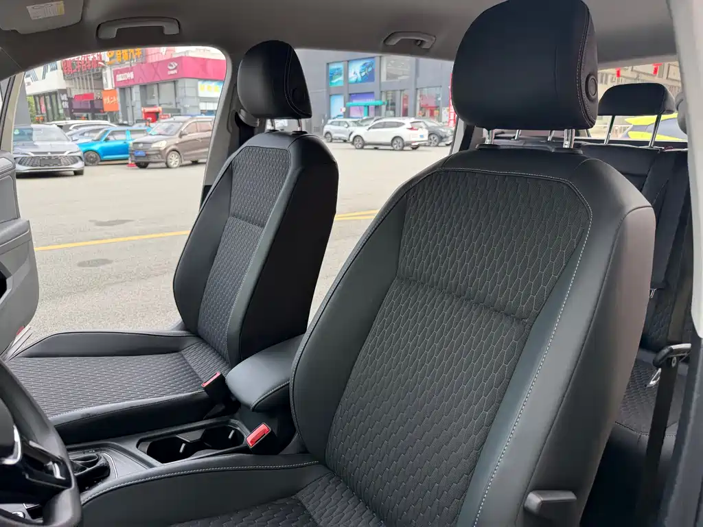 Volkswagen Tiguan L 2019 — фото 29