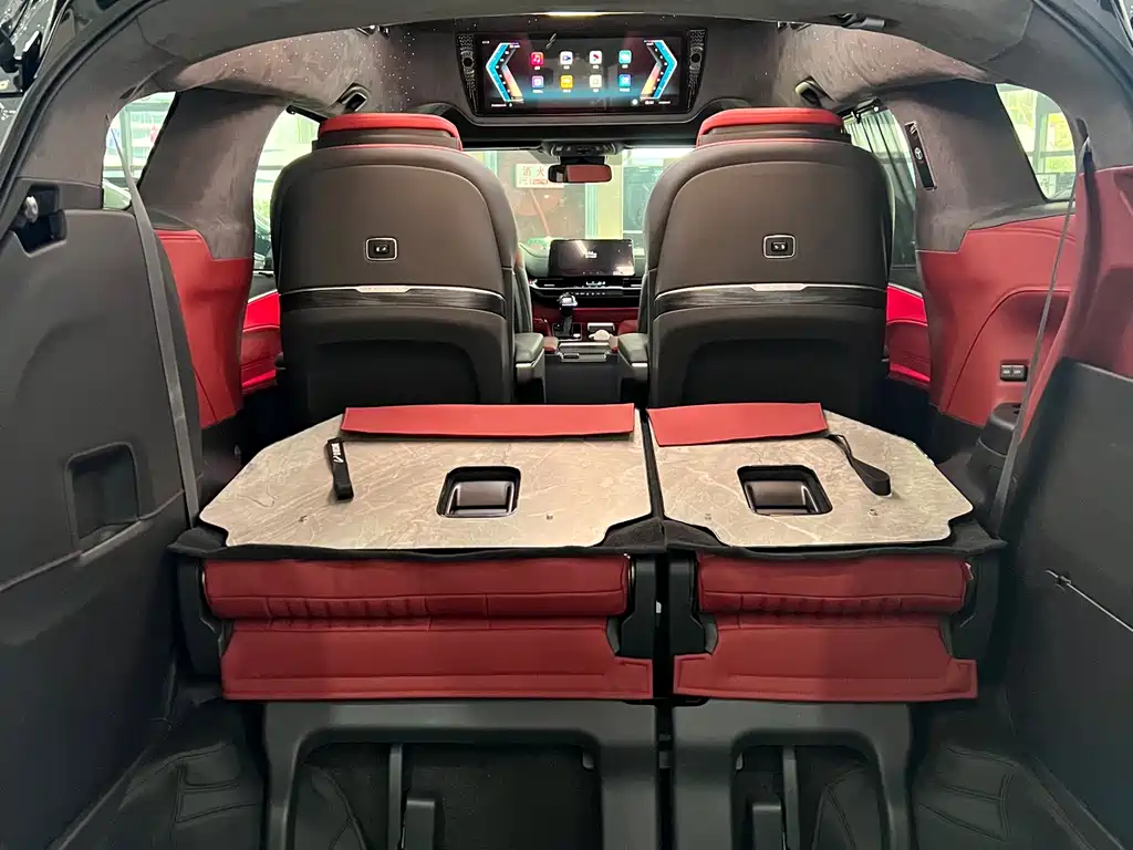 Toyota Granvia — фото 18