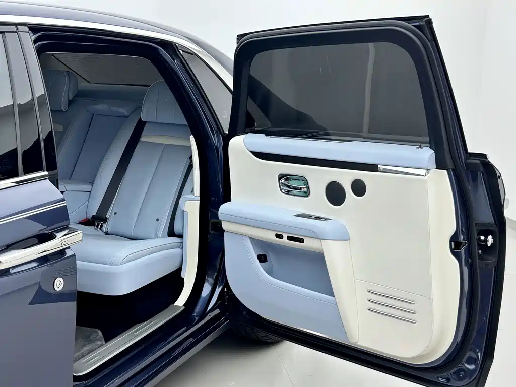 Rolls-Royce Ghost 2024 — фото 12