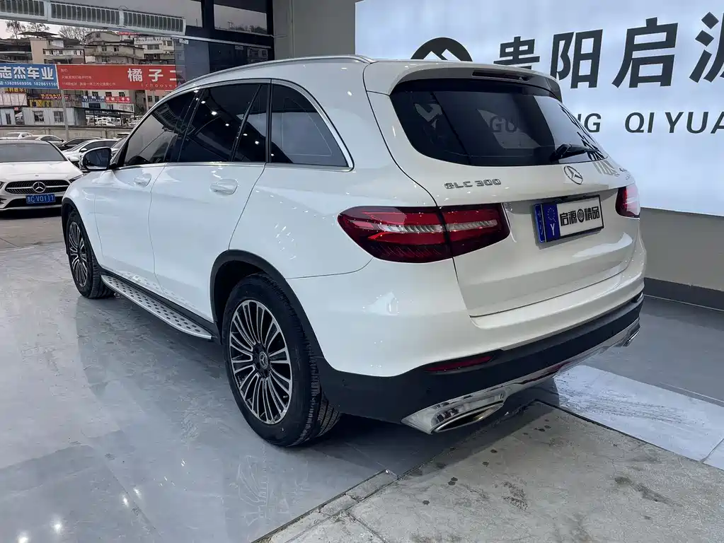 Mercedes-Benz GLC 2017 — фото 16