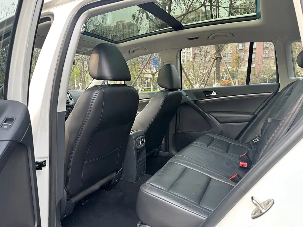 Volkswagen Tiguan 2015 — фото 6