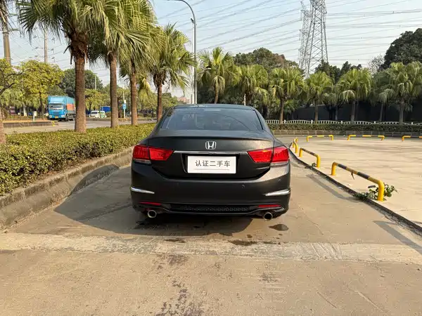 Honda Spirior 2015