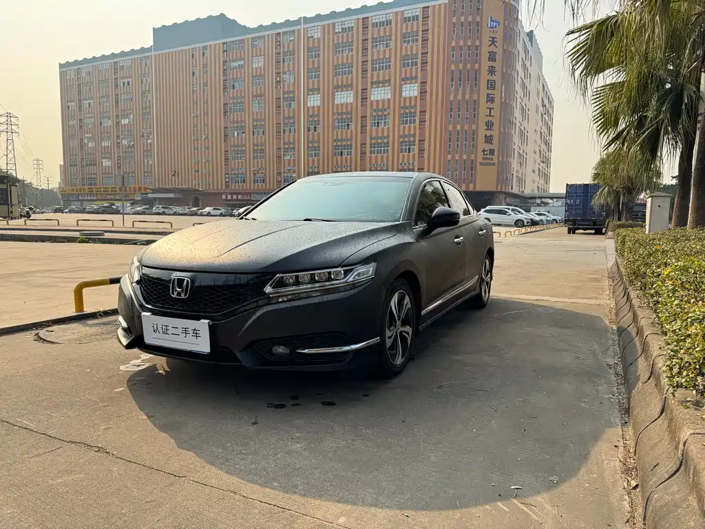 Honda Spirior 2016 — фото 1