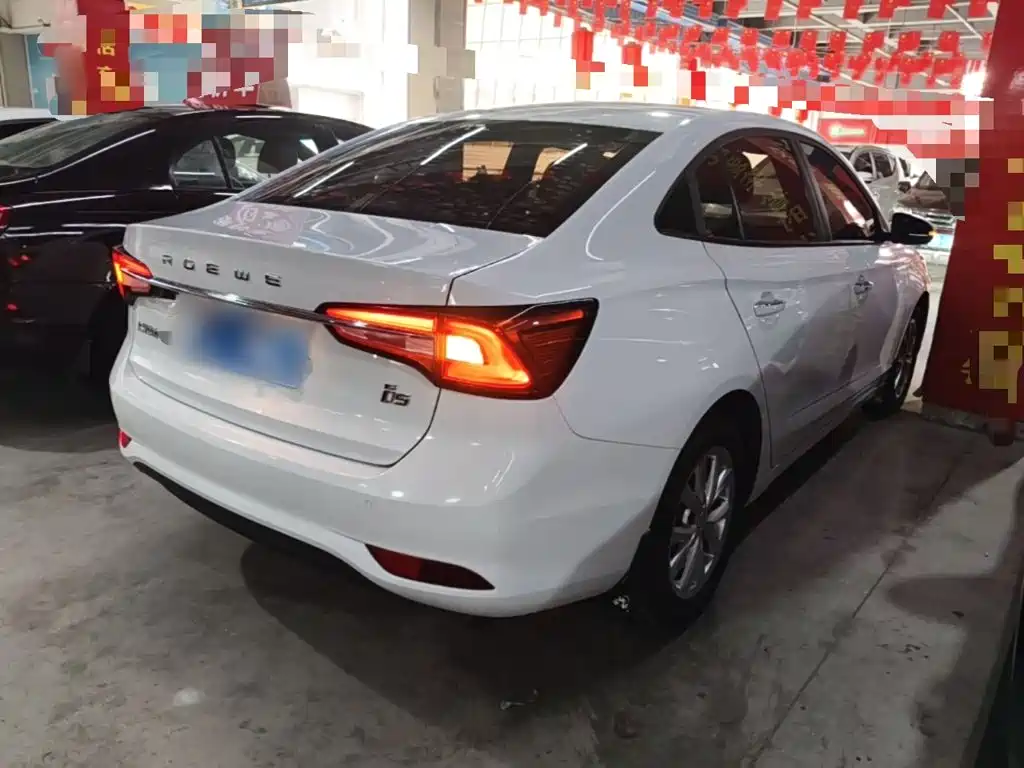 Roewe i5 2019