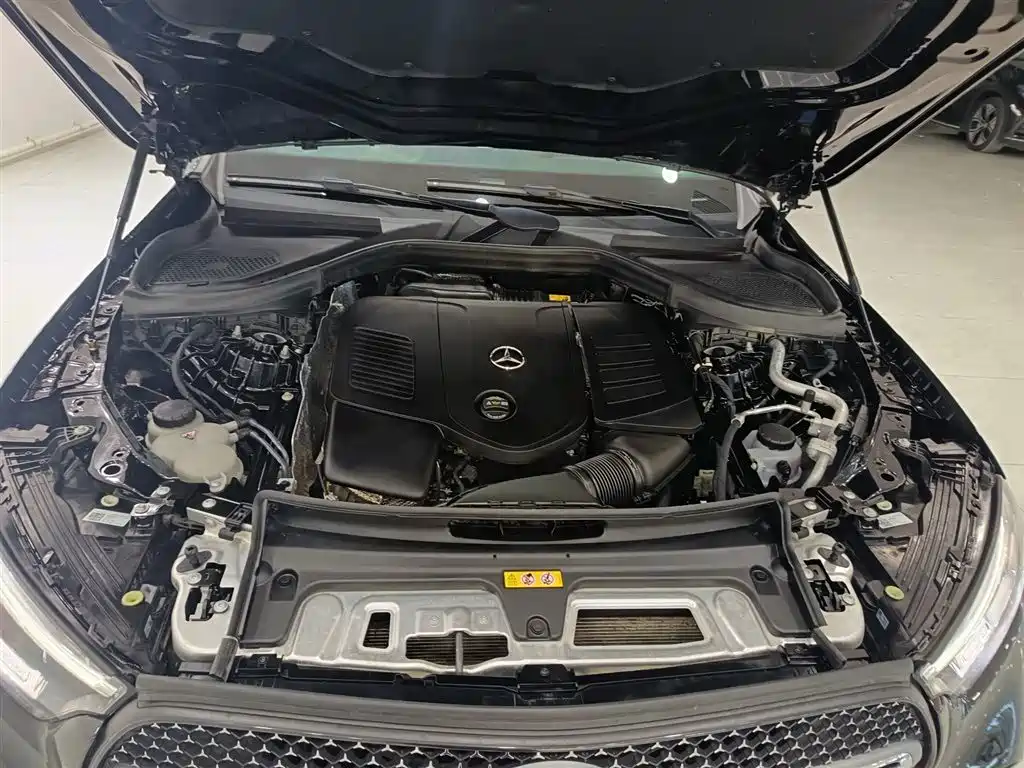 Mercedes-Benz GLC 2024