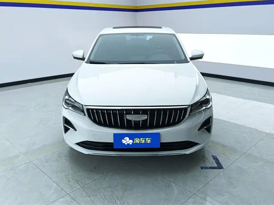 Geely Emgrand 2024