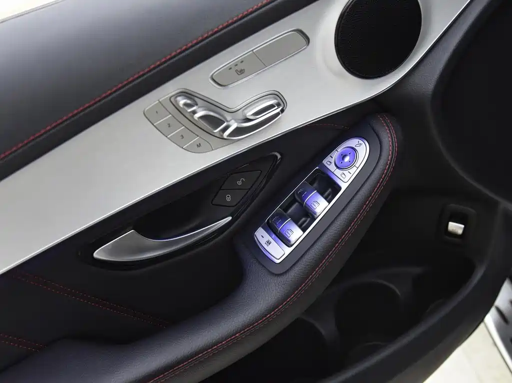 Mercedes-Benz GLC AMG 2022 — фото 13