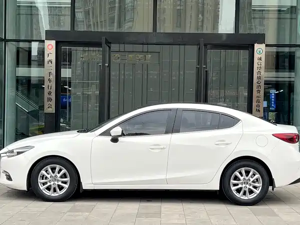 Mazda 3 Axela 2017
