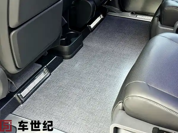 Toyota Granvia 2026