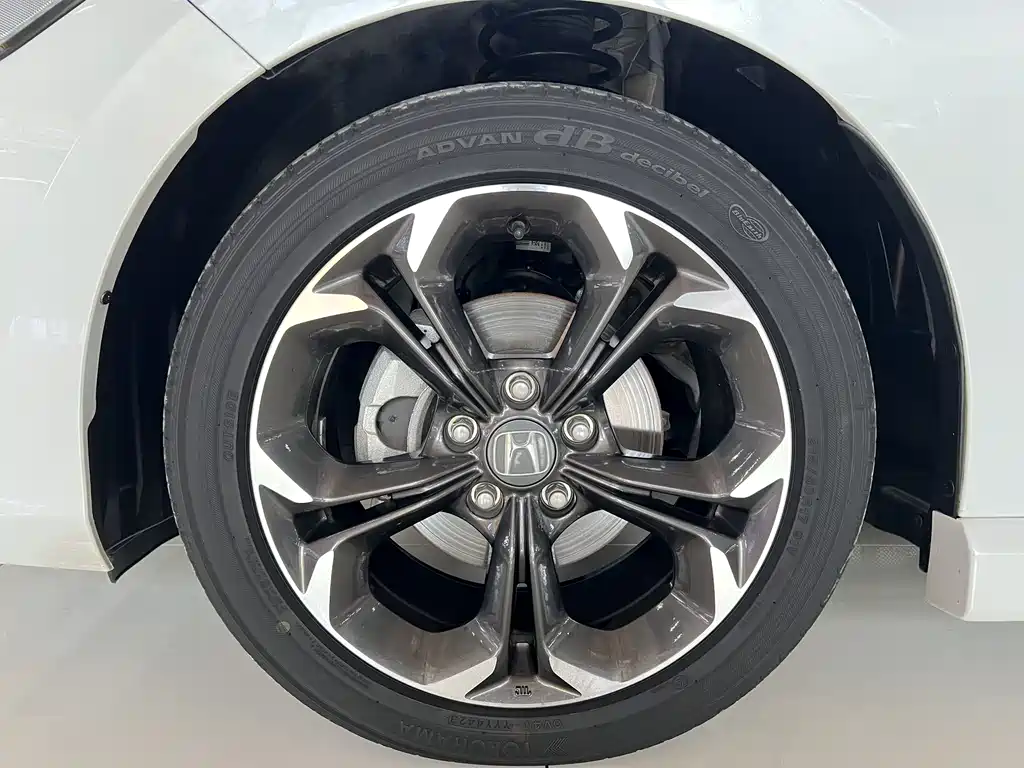 Honda Civic 2024 — фото 14