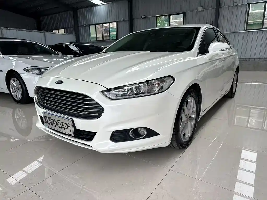 Ford Mondeo 2013 — фото 2