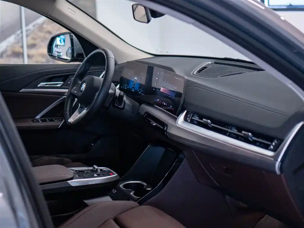 BMW X2 2025 — фото 20