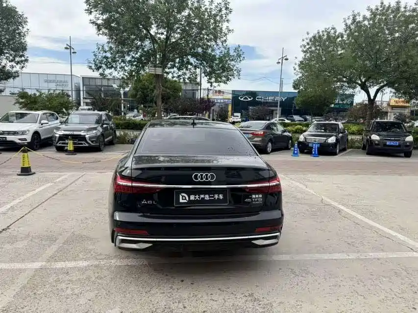 Audi A6L 2023