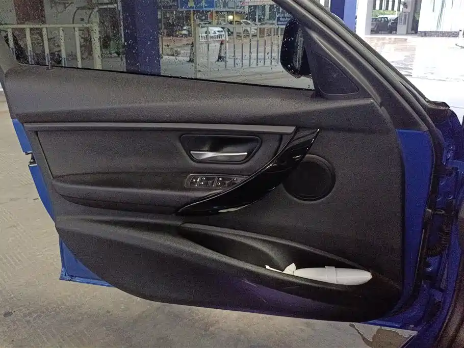 BMW 3 Series 2017