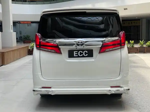Toyota Alphard 2011