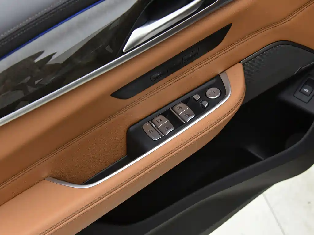 BMW 6 Series GT 2023 — фото 12