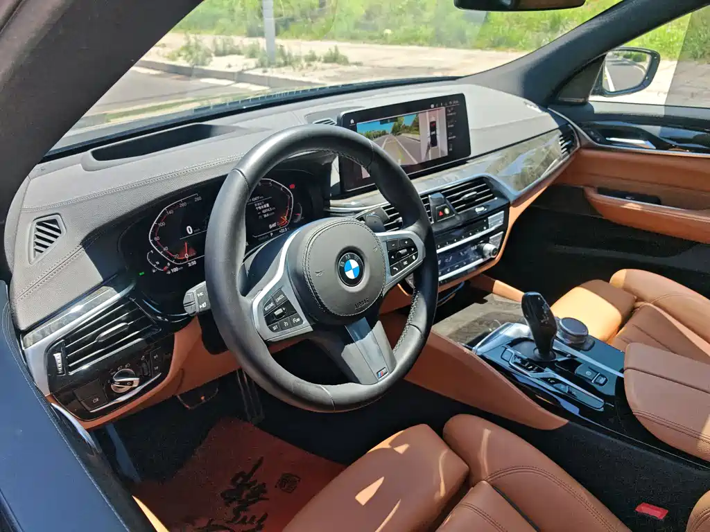 BMW 6 Series GT 2023 — фото 26