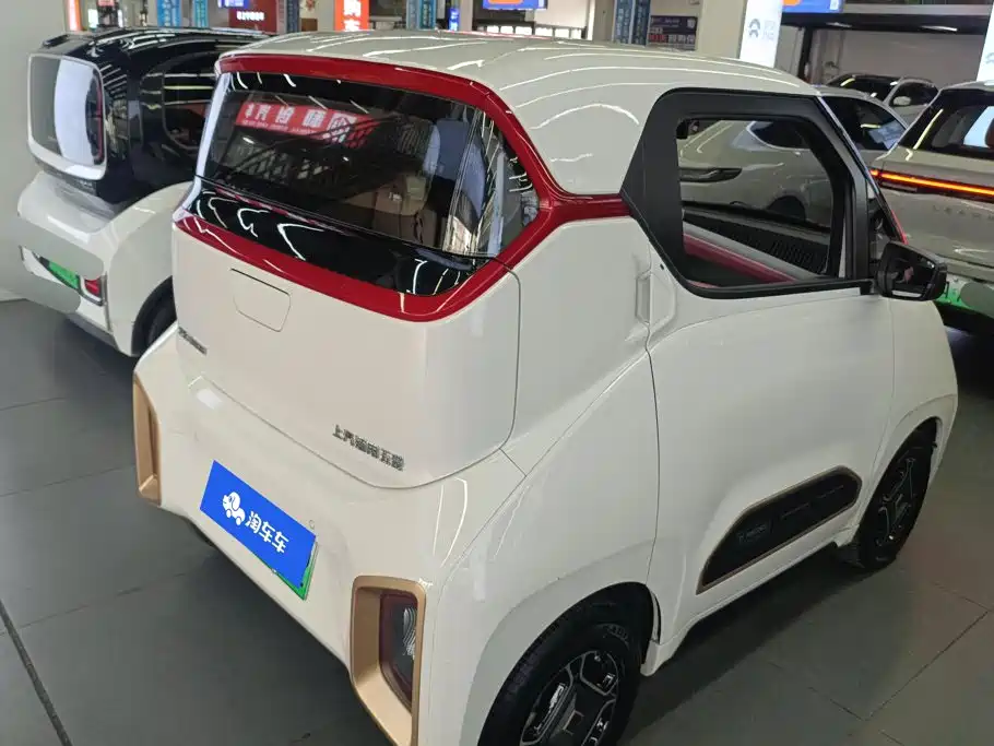 Baojun E200 2019 — фото 3