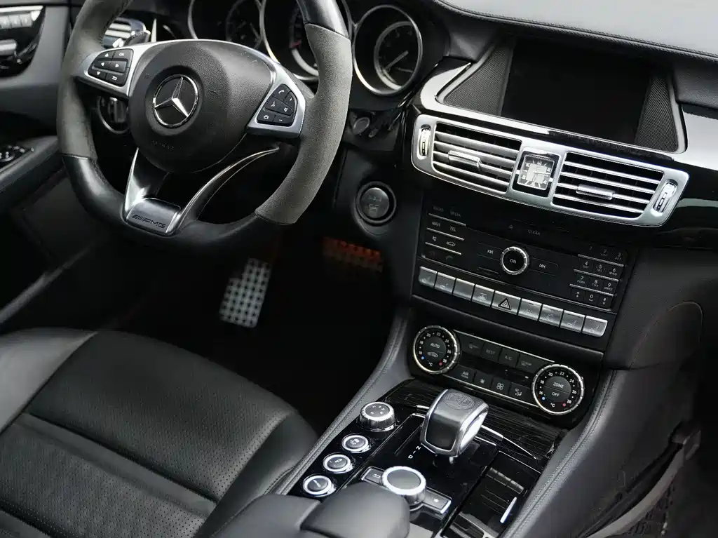 Mercedes-Benz CLS AMG 2013 — фото 16