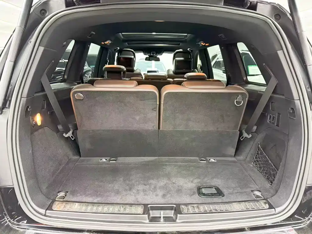 Mercedes-Benz GLS AMG 2017 — фото 20