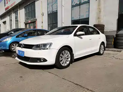Volkswagen Sagitar 2014