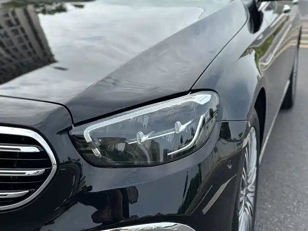 Mercedes-Benz E-Class 2022