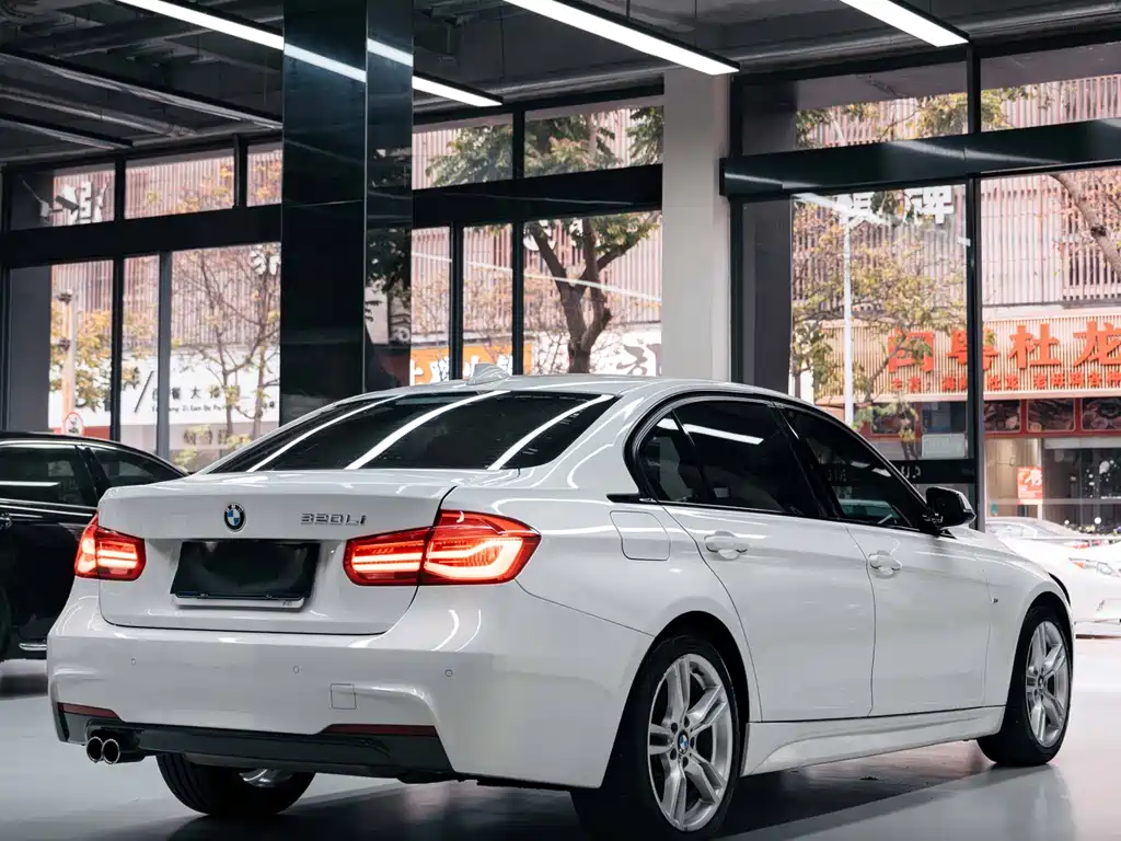 BMW 3 Series 2017 — фото 3
