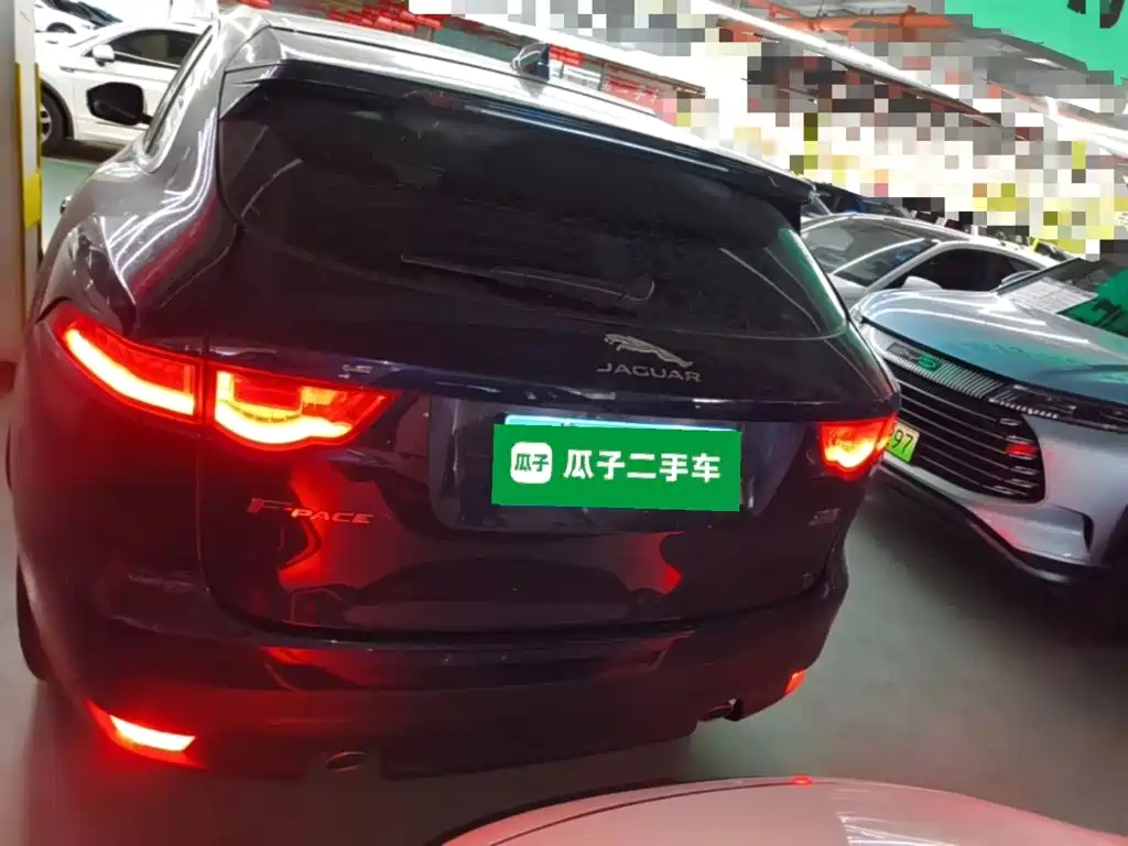Jaguar F-PACE 2021