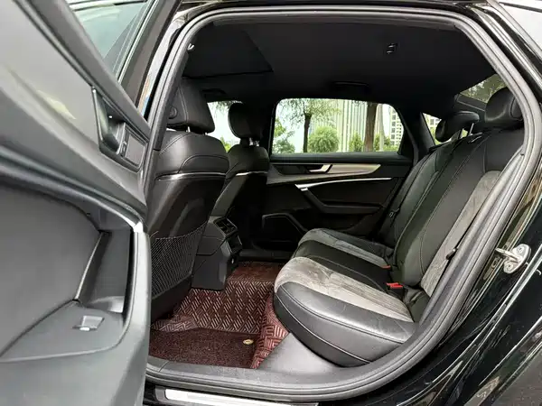Audi A6L 2021