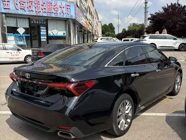 Toyota Avalon 2021