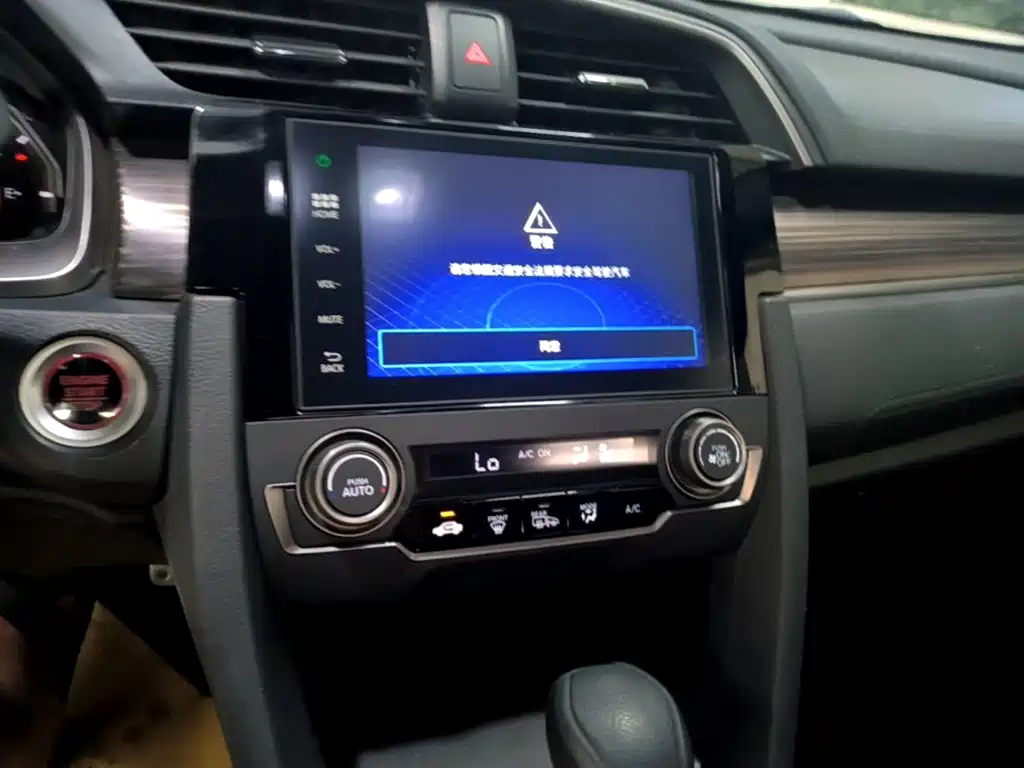 Honda Civic 2021 — фото 13