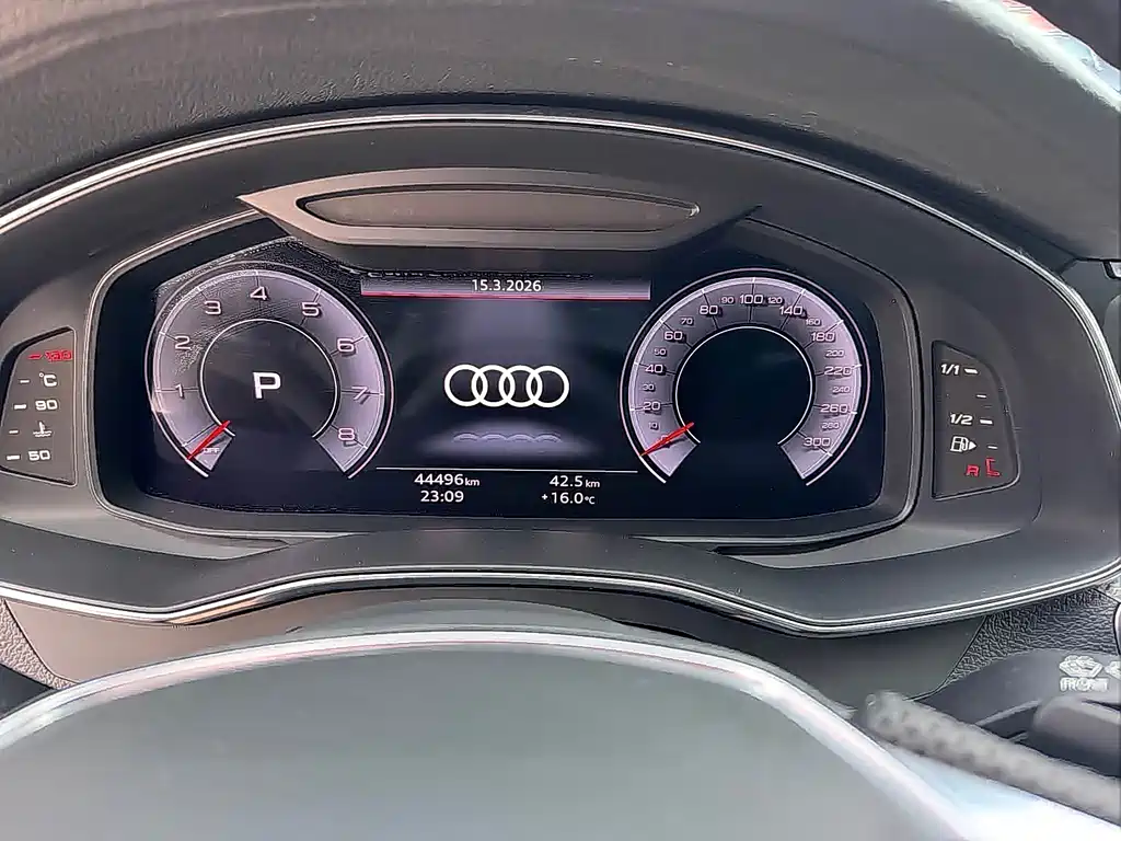 Audi A7L 2023 — фото 9